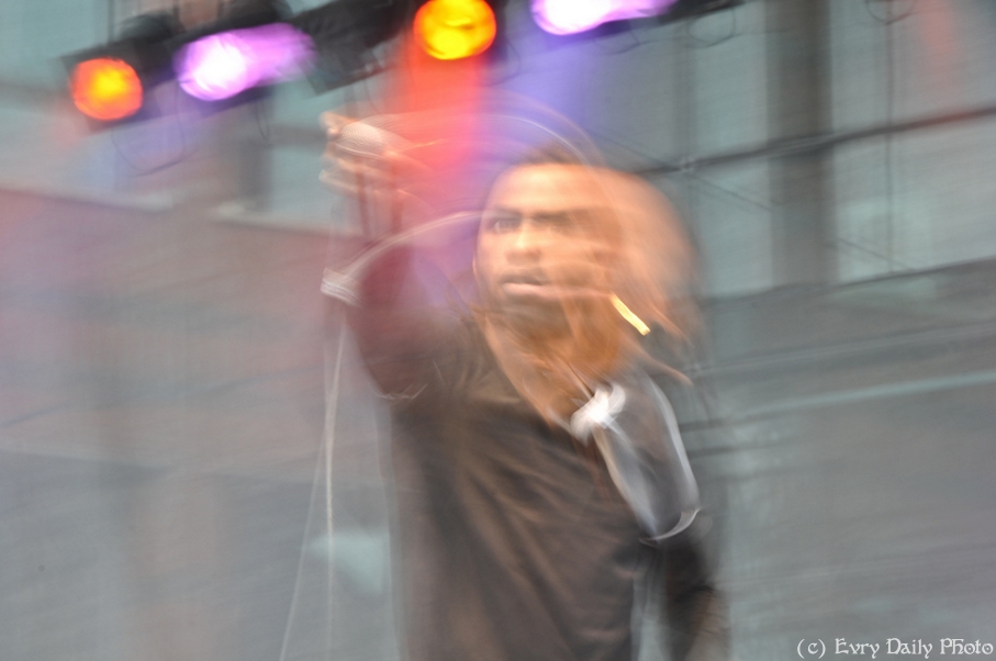 Evry Daily Photo - Fete de la Musique Evry 2010 - Harold - Flou Musical - large - 4729618060.jpg